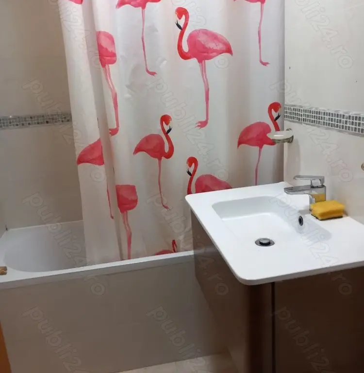 Vand apartament 3 camere