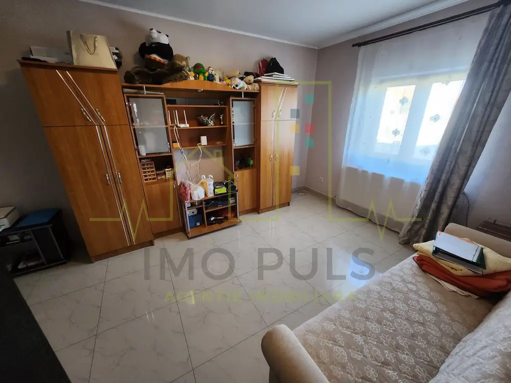 Casa individuala. Becicherec. Se poate achizitiona inca 500 mp teren.