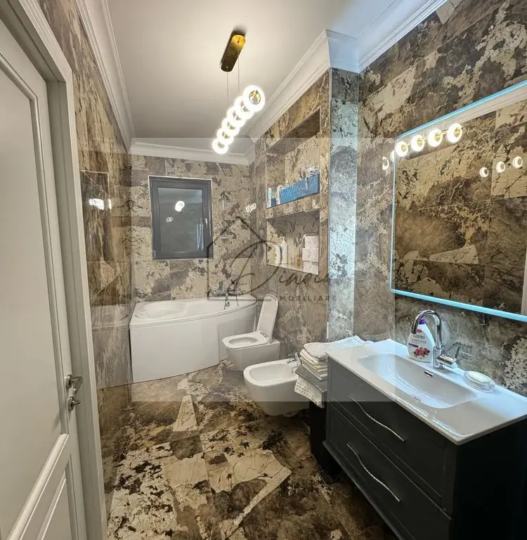 Apartament 3 Camere Baneasa-Aviatiei Parter 142mp utili + 160mp curte