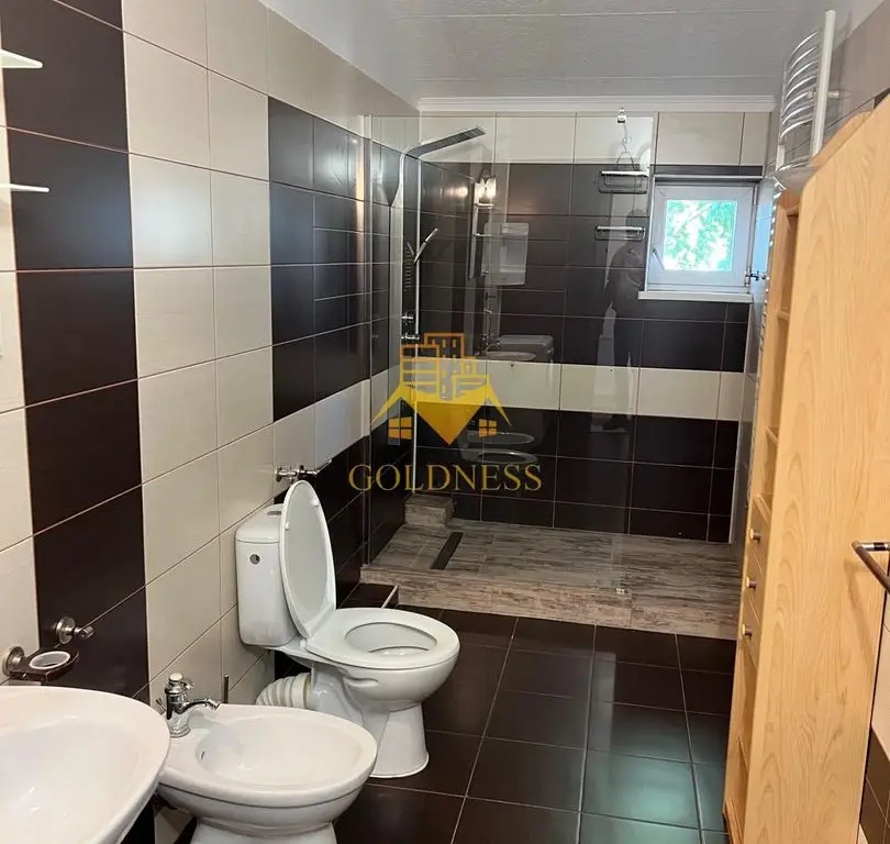 Apartament 3 camere la etajul 3 zona Caminelor Hasdeu
