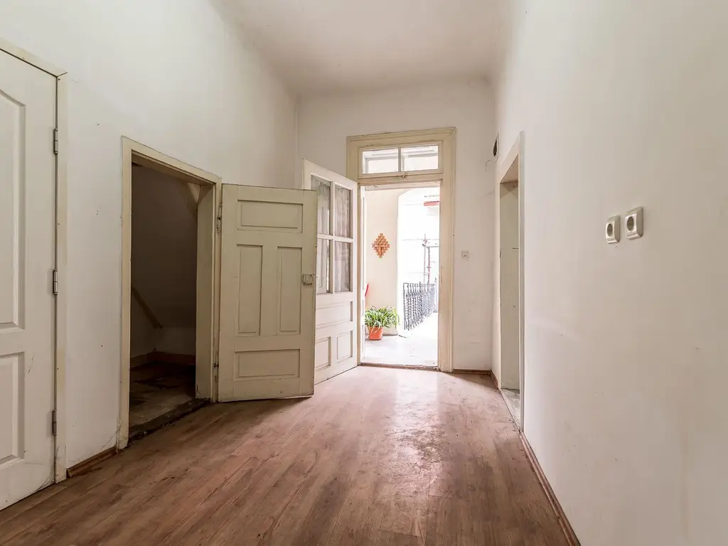 Apartament 2 camere Str. Lucian Blaga, clădire în renovare completa