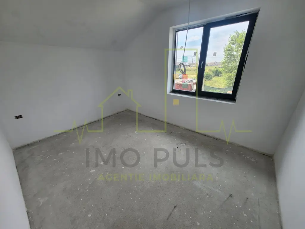 Duplex. Mosnita veche. 350 mp Teren. 4 Camere