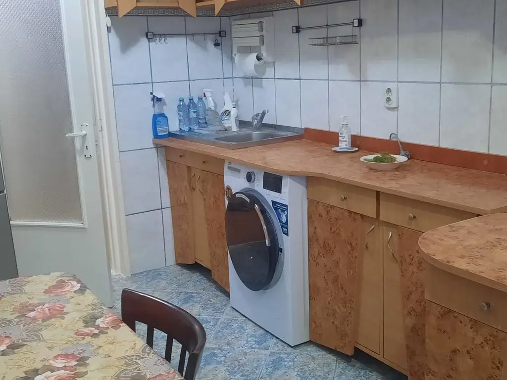 De inchiriat apartament cu 2 camere, Tiglina 2, et. 1, 350 euro