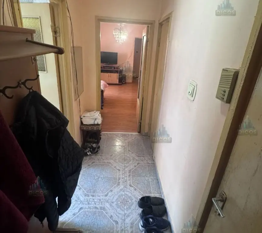 Apartament 3 camere de vânzare – Zona Centrală