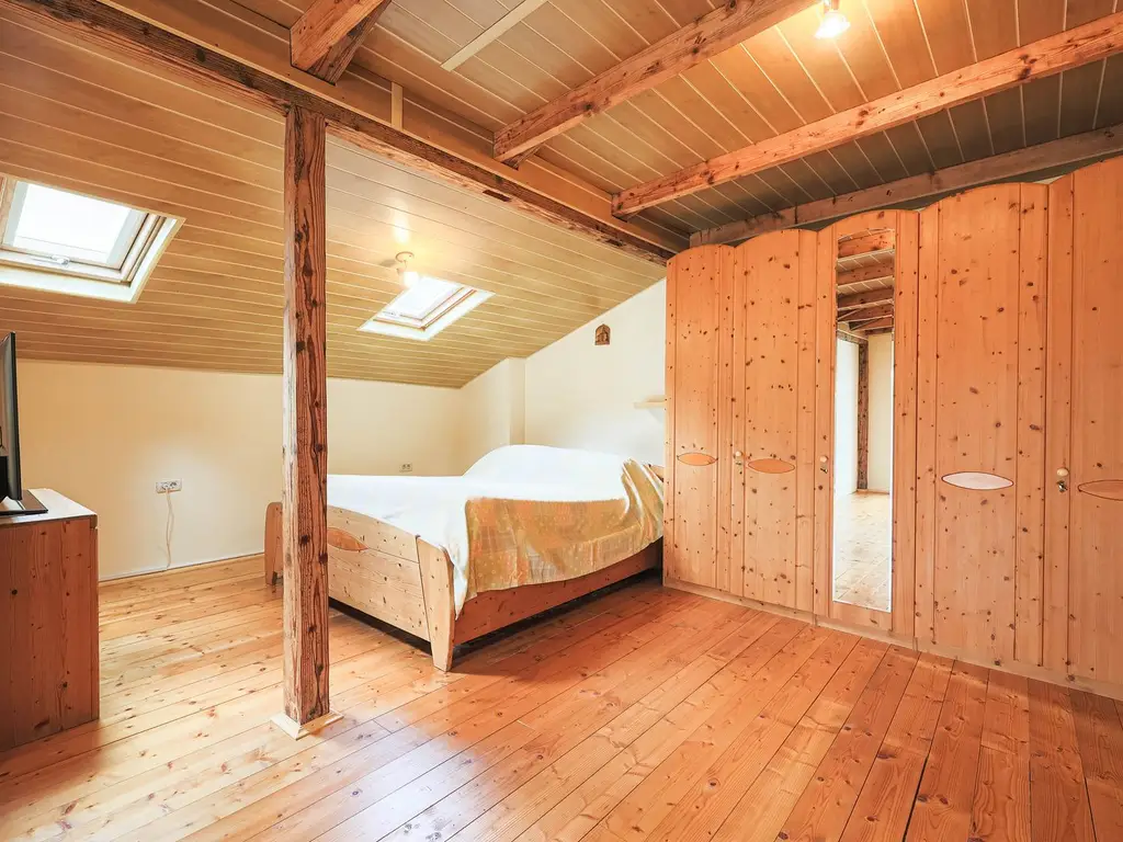 VÂNDUT! Apartament cu o cameră, Piața Catedralei, Arad.