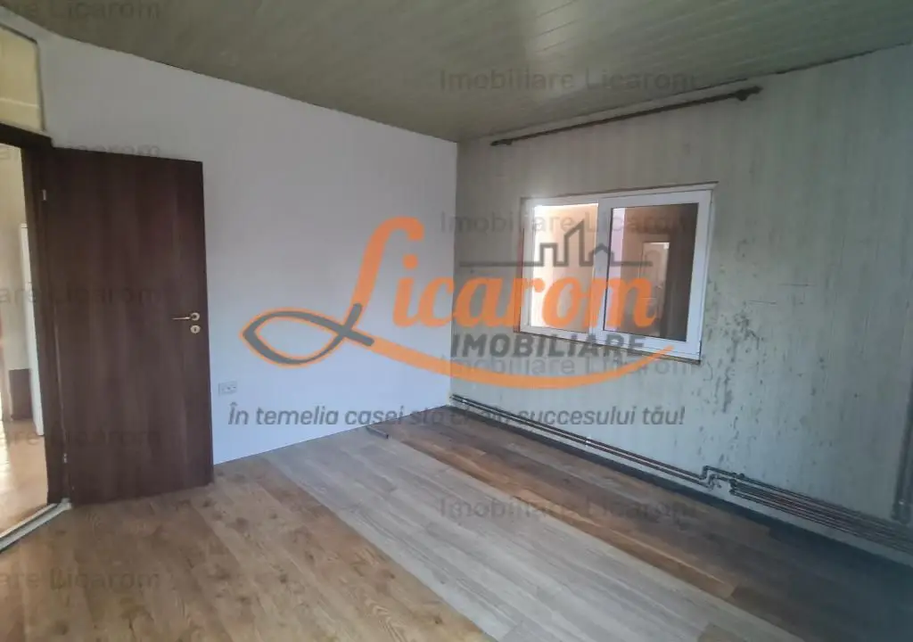 Proprietate in Cristian cu trei constructii+o fundatie,450000euro