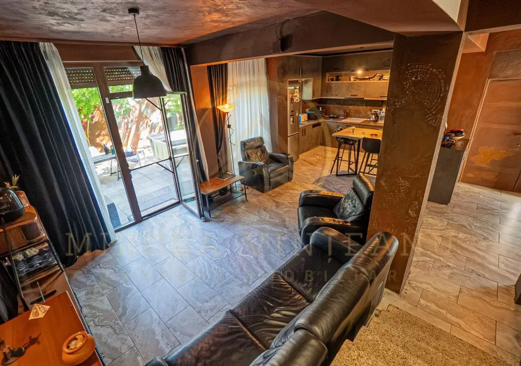 Casa P+1E de vanzare in Mamaia - Tabara Navodari