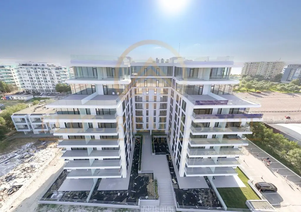 Stațiunea Mamaia - Vânzare apartament cu 4 camere, 3 bai cu vedere la lac.
