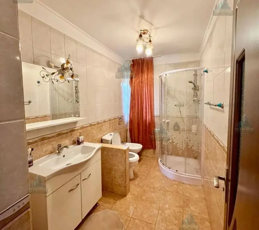 Proprietate de vânzare în Frătești, zona Biserica