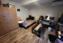 Apartament in vila cu curte mare. Parter.