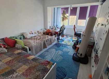 Apartament cu 3 camere, decomandat – Cartier Tudor, Zona Diamant