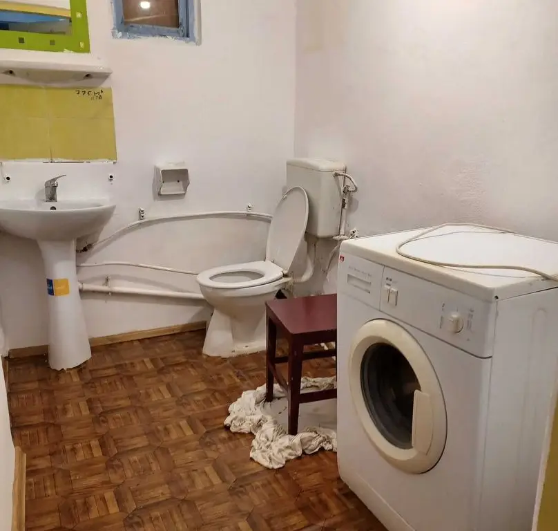 Vanzare apartament 4 camere Piata Victoriei