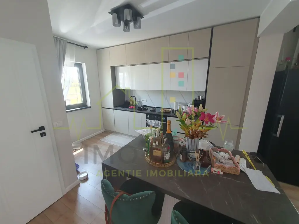 Duplex cu 5 Camere. 3 Bai. Dormitor la parter. Finisat la cheie. Teren 334 mp