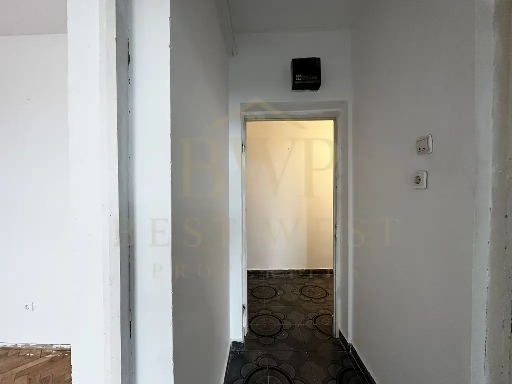 Apartament 2 camere, etaj intermediar, Buziașului