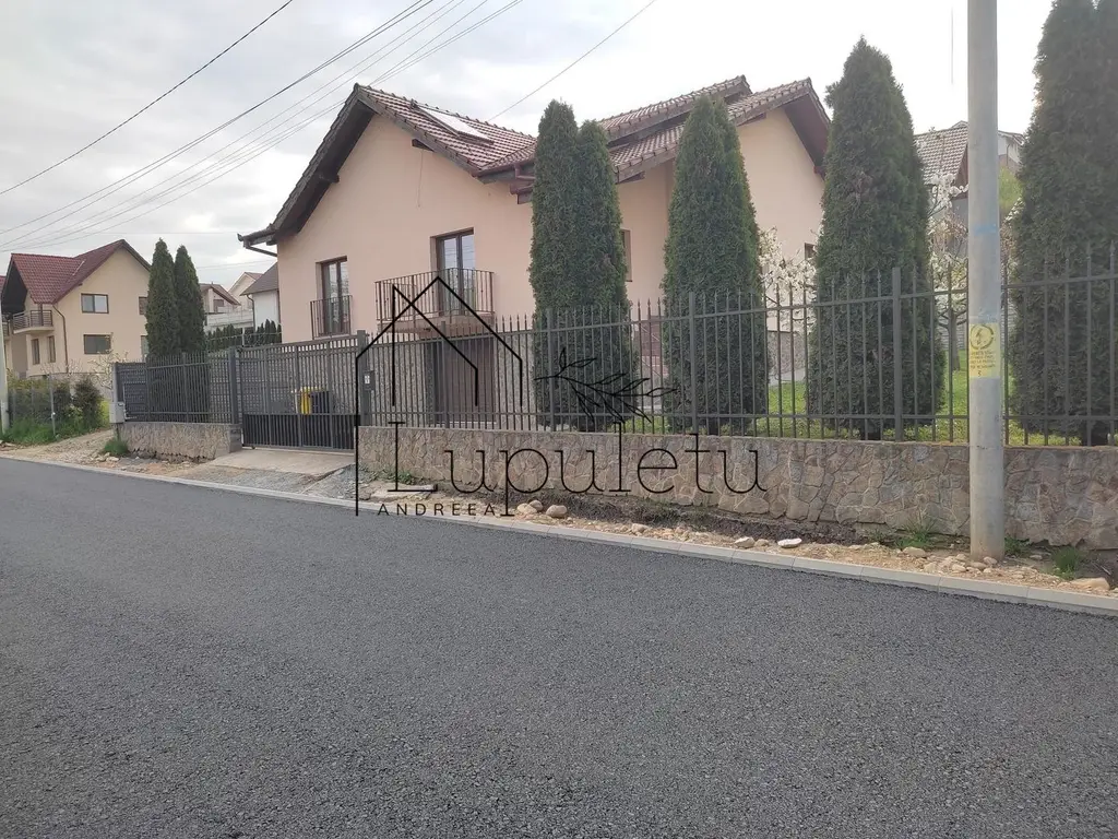Casa de Vanzare | Individuala | 5 Camere |  184 MPU | Sura Mare