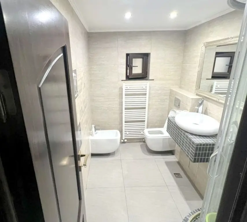 Apartament cu doua dormitoare, mobilat - cartier IC FRIMU