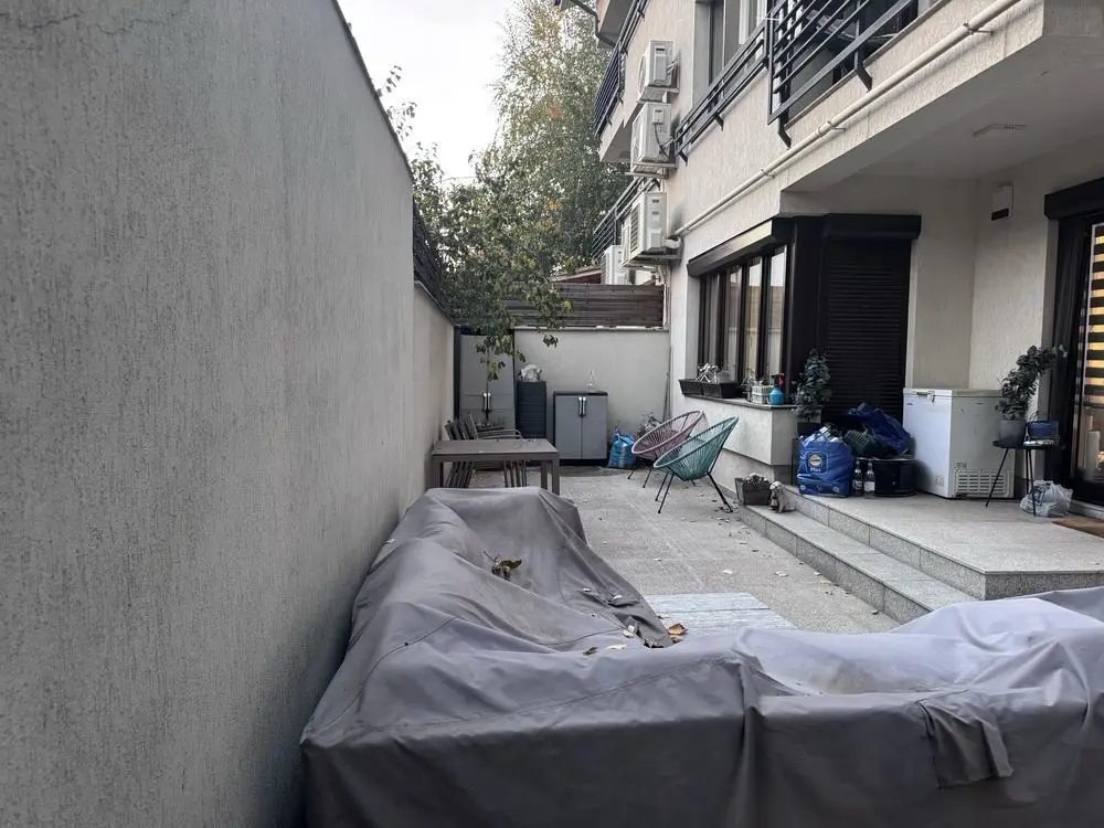 Apartament la cheie 3 camere 2bai curte proprie parcare subterana lift