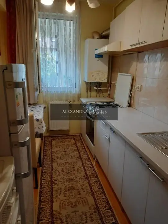 Apartament 2 camere decomandat, mobilat si utilat l Su 56 mp l Porii