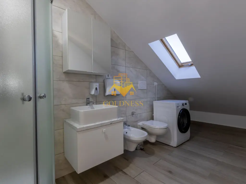 3 camere, modern, bloc nou, garaj,Europa zona Complex Luminia,Moldovan