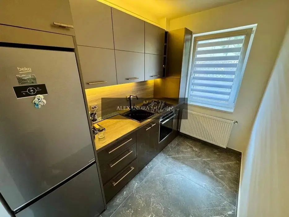 Apartament 3 camere modern l la cheie l Su 64 mp l Parcare