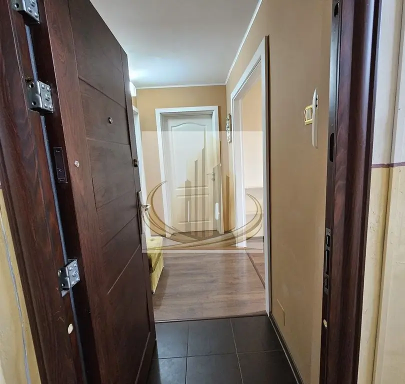 Apartament 3 camere 77mp Lipovei