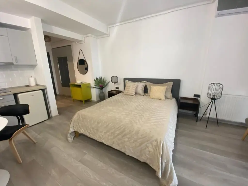 Oferta promo! 2 Cam 90 mp  Casa del Mar Mamaia Nord zona cluburi ,langa plaja