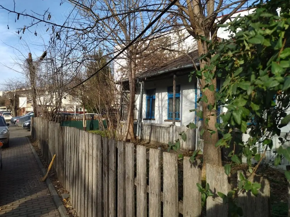 Casă Tătărași excepțional situată!