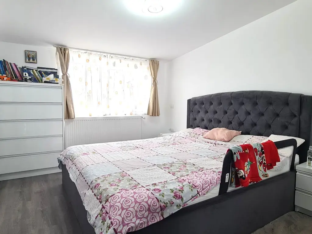 Casa mobilata si utilata in Cartier Izvor Tarlungeni Brasov
