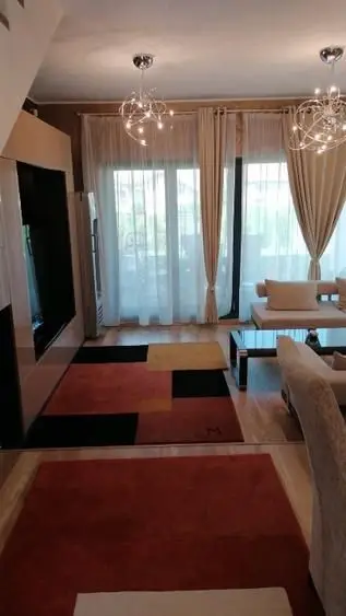 BRASADAS vinde 1/2 duplex în cartierul Europa.