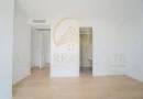 Stațiunea Mamaia - Vânzare apartament cu 4 camere, 3 bai cu vedere la mare.