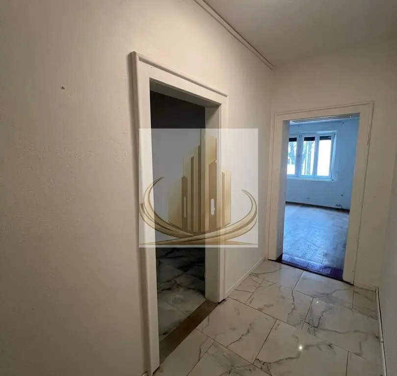 Apartament la Casă, Curte Privată, Bucătărie de Vară, Renovat, Lipovei