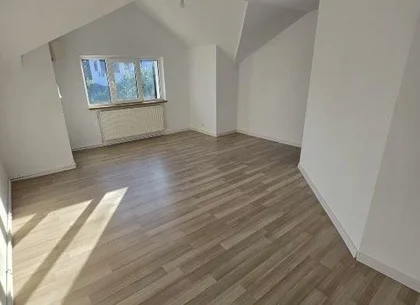 Casa individuala sector 5, strada dantelei, 500 m2 curte