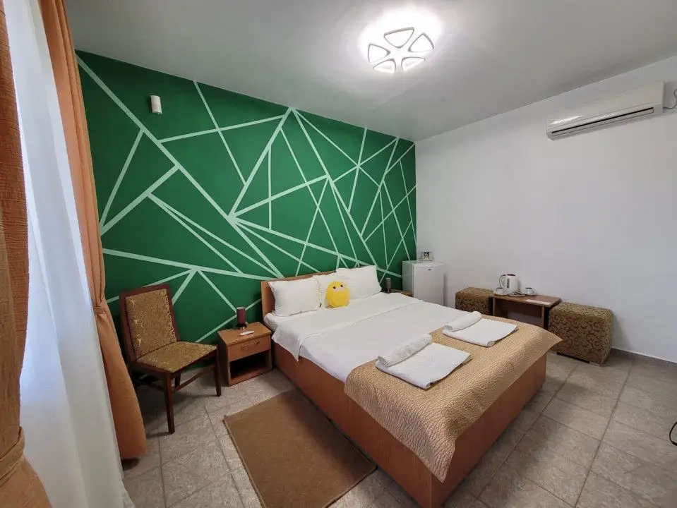 Vama Veche - Vila Sophia - Vânzare pensiune P+1E la cheie.