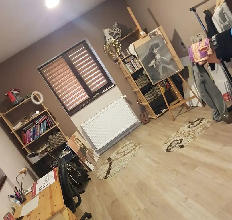BRASADAS vinde casa individuala in zona Aurel Vlaicu.