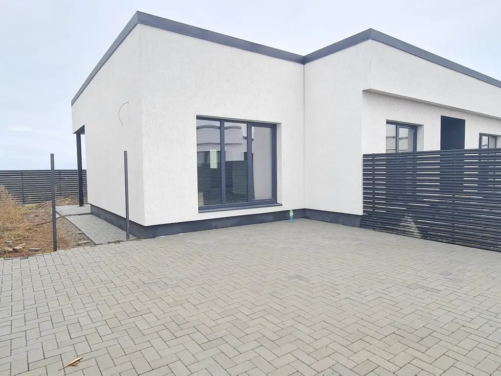 Casa 4 camere un nivel finalizata intabulata cartier Izvor Tarlungeni