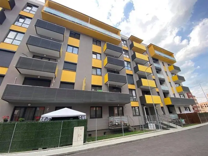 Vindem apartament tip studio mobilat si utilat modern Avantgarden 3