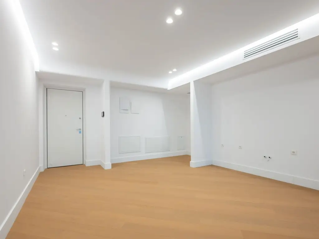 CORTINA 126 | Apartament exclusivist | Vedere libera | 2,900 Eur/mpc | LUX