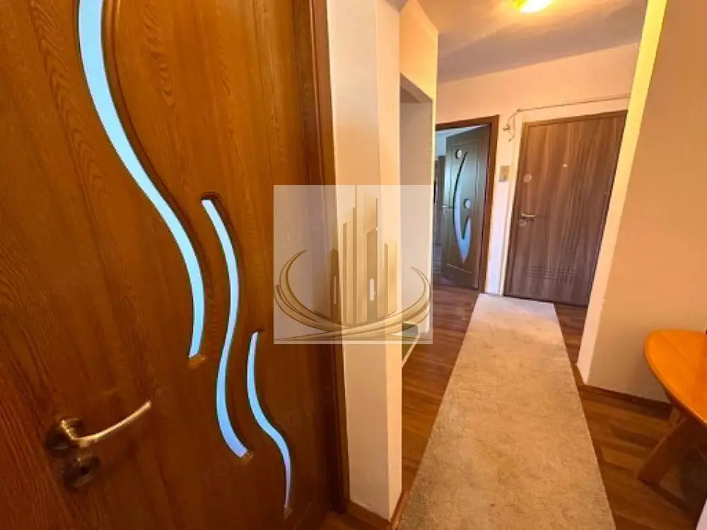 Apartament 2 camere decomandat etajul 3 Lipovei