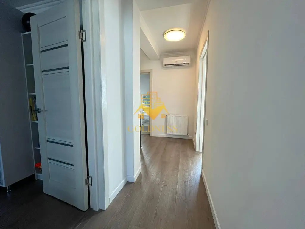 Casa individuala, 4 camere, parcare, 120mp,300mp teren,cartier Voronet