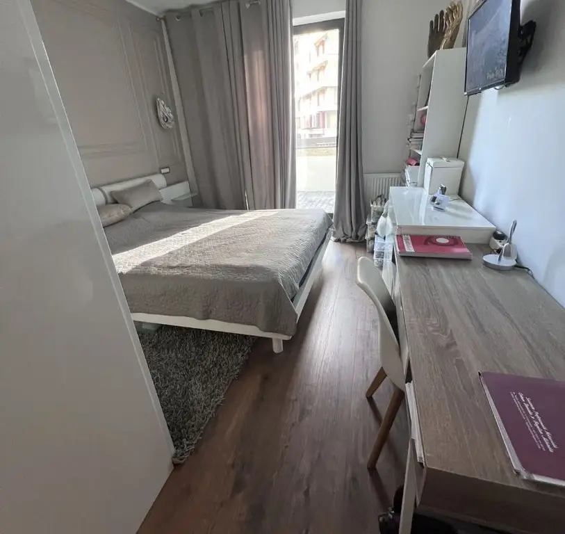 Ap 2 camere Tomis Park cu terasa 108 utili schimb