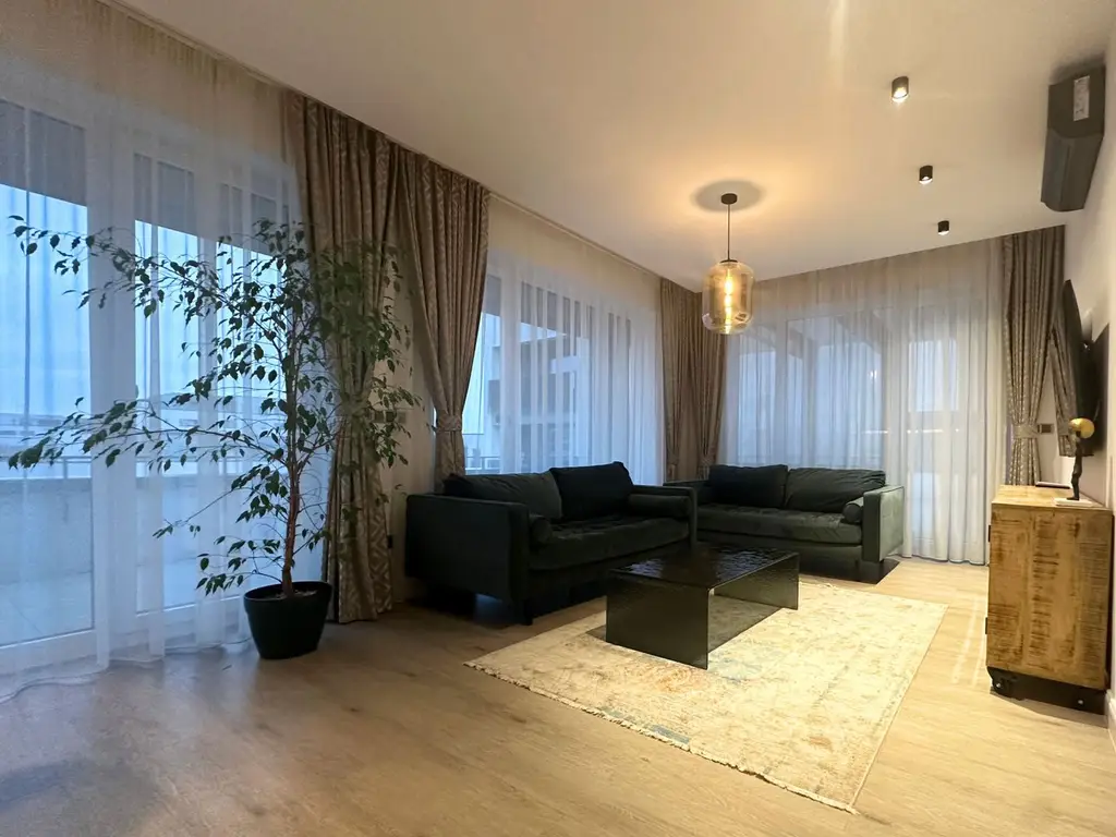 Penthouse de LUX 4 camere cu terasă spectaculoasă de 122 mp + jacuzzi