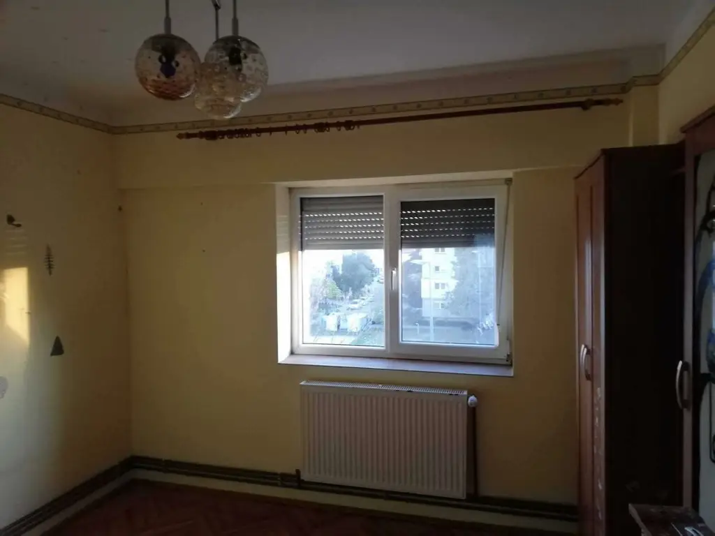 Apartament 2 camere decomandat langa Kaufland Carei