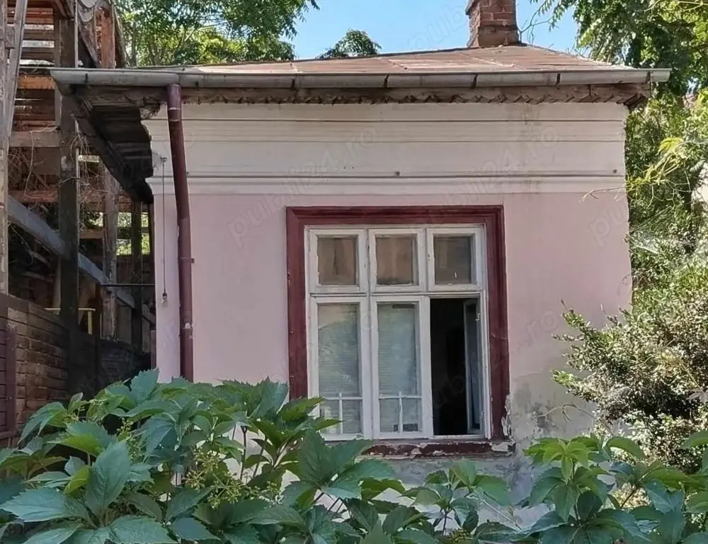 Casa de vanzare