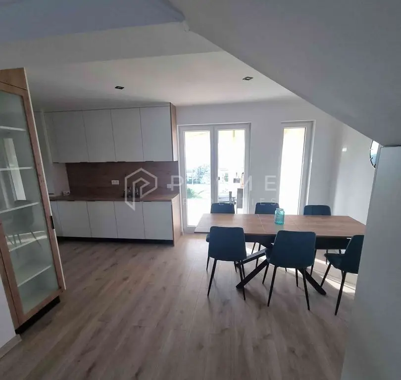 Duplex NOU cu 4 camere, încălzire în pardoseală și terasă panoramică