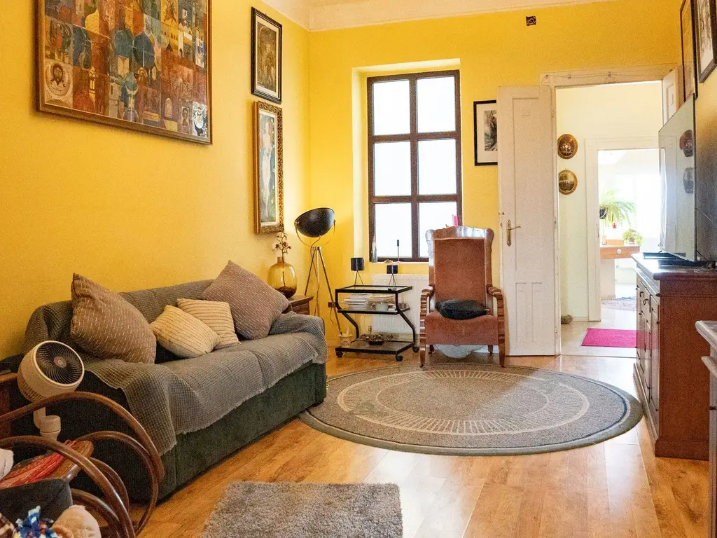 De vânzare: apartament cu 2 camere, etaj 3, str. Ștefan Cicio Pop