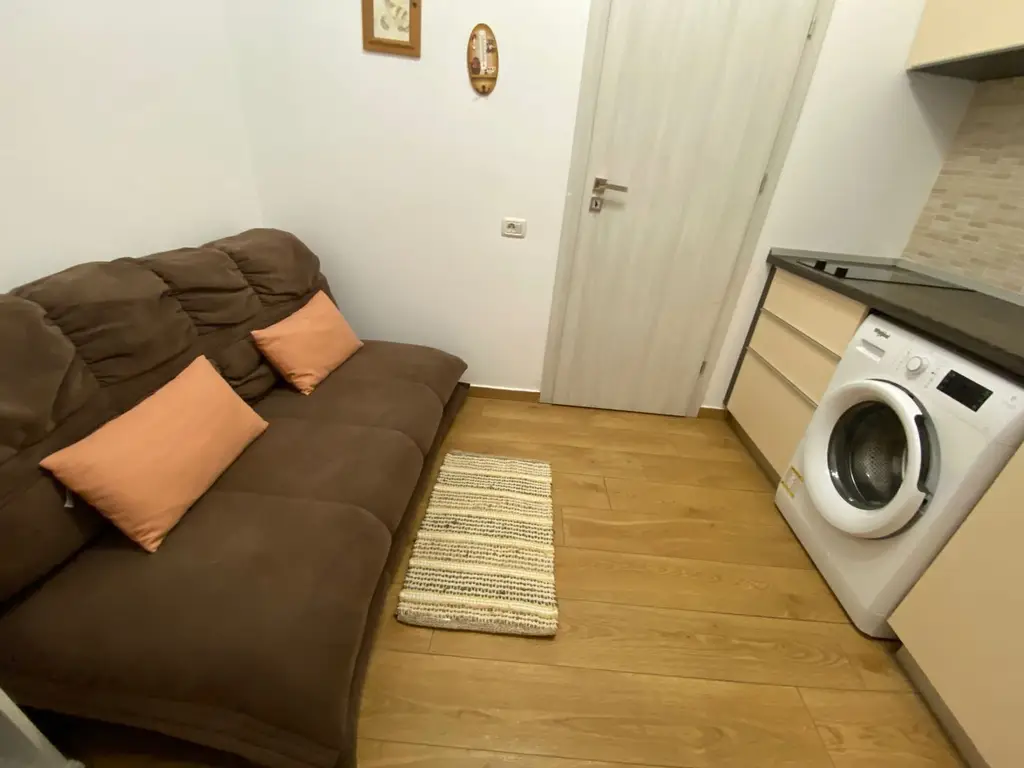 Vand/schimb ap 2 camere in Mamaia N - zona cluburilor