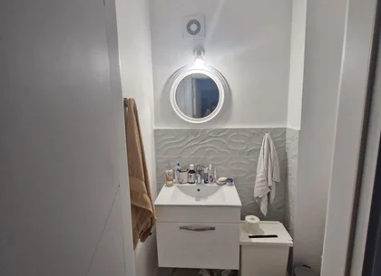 Apartament 4 camere, Dna Ghica