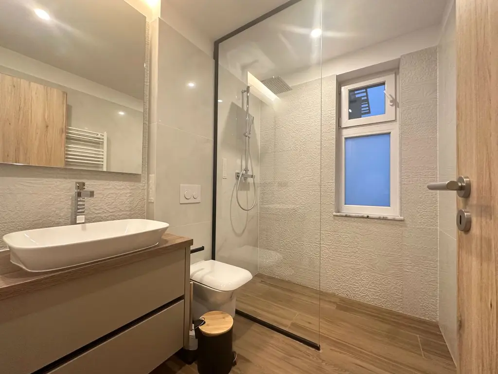 Penthouse de LUX 4 camere cu terasă spectaculoasă de 122 mp + jacuzzi