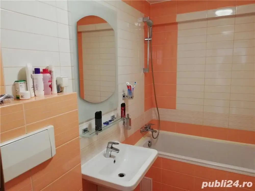 Proprietar vând apartament 3 camere zona Decebal Theodor Speranția