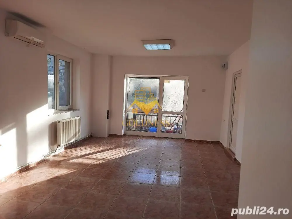 Spatiu comercial/ Birouri, Gheorgheni, Zona Albac,
